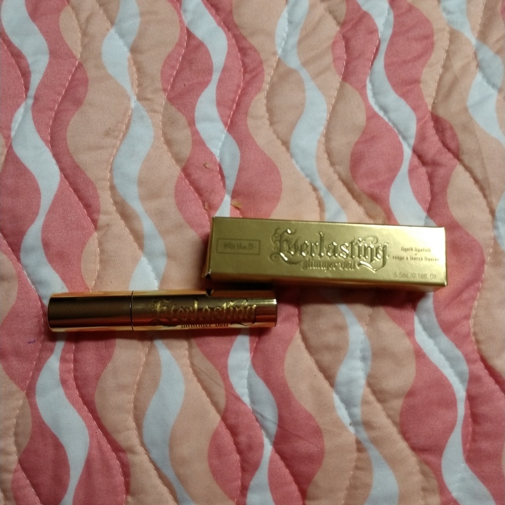 10th anniversary lippie